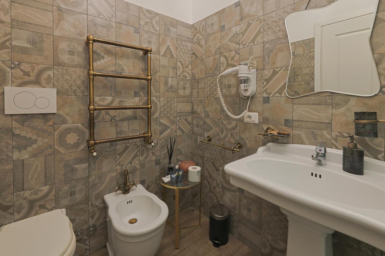 Art House Suites56 Via Del Babuino 56 Рим Экстерьер фото