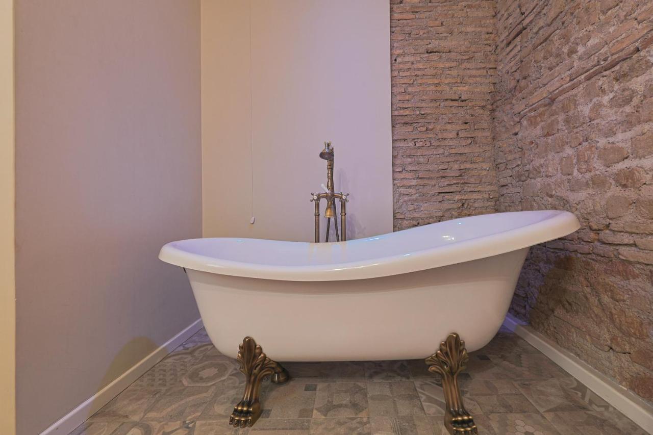 Art House Suites56 Via Del Babuino 56 Рим Экстерьер фото
